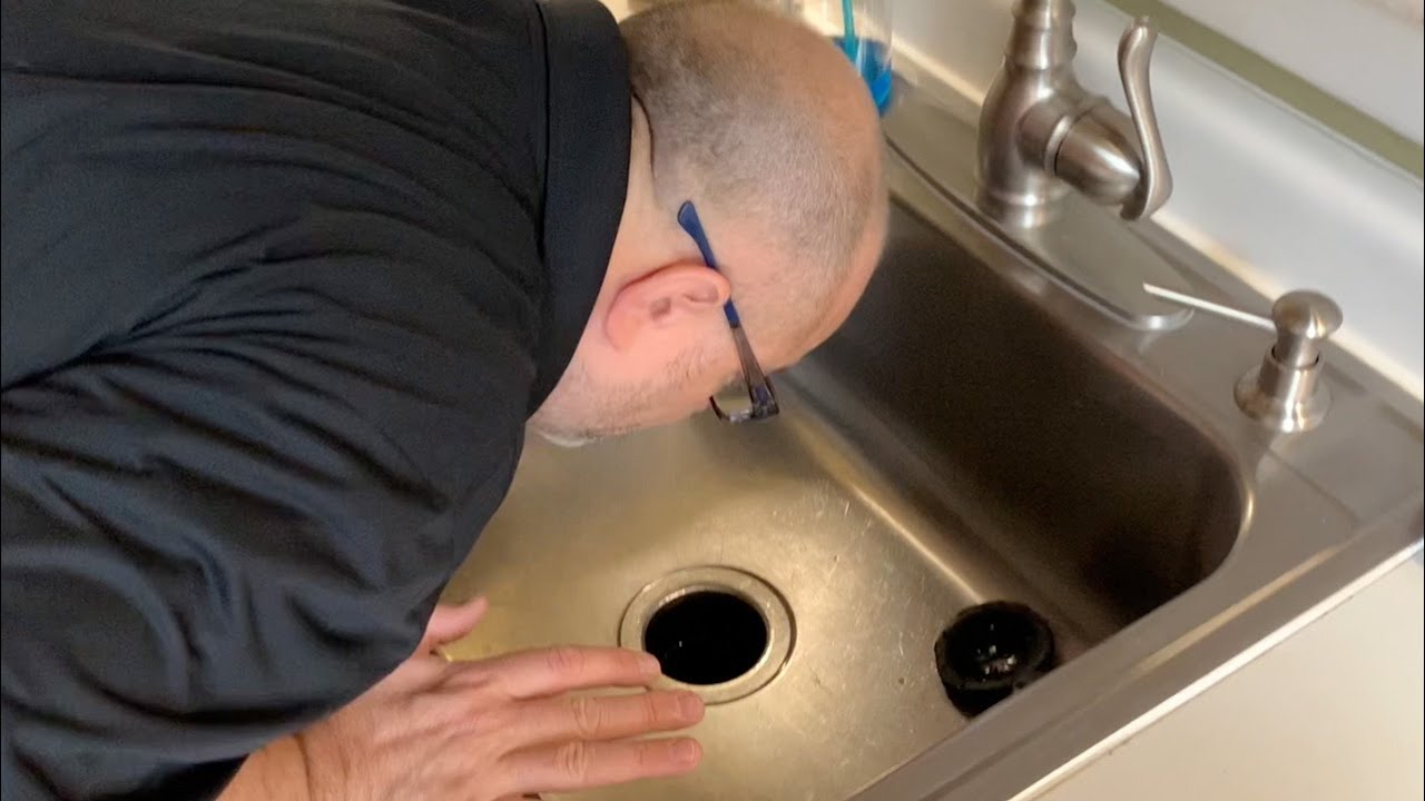 sewer smell in kitchen sink