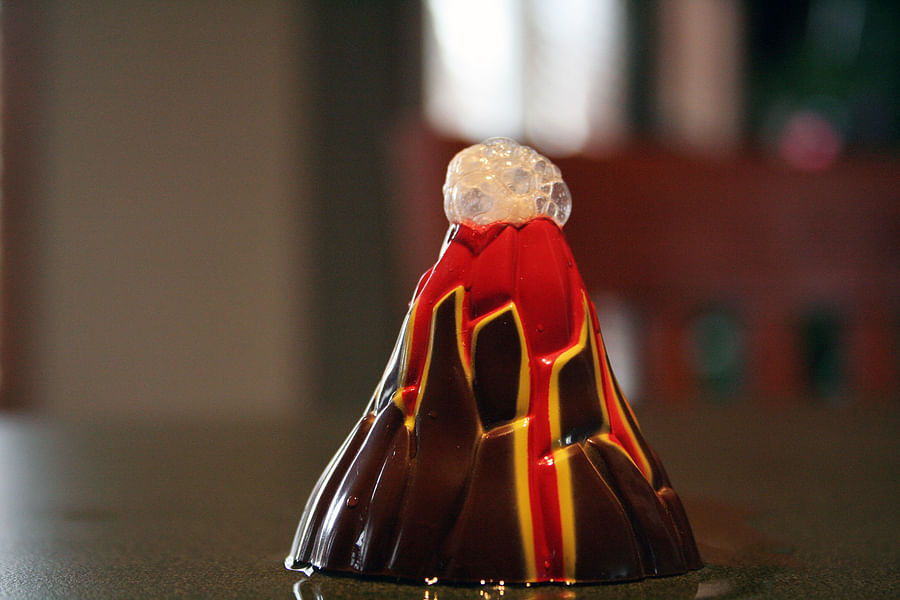 baking soda and vinegar reaction