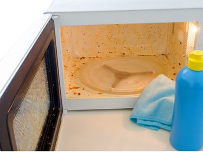 Keeping Your Microwave Clean: Effective Cleaning Methods for Your Kitchen Appliance