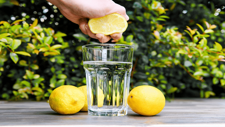 lemon juice and water mixture for cleaning