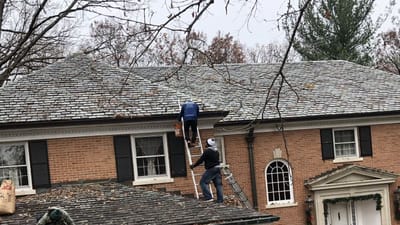 Neighbourhood Solutions: How to Find the Best Gutter Cleaning Service Near You